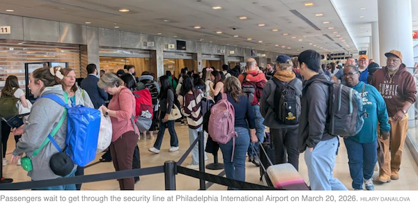 Photo of long lines at the Philadelphia airport