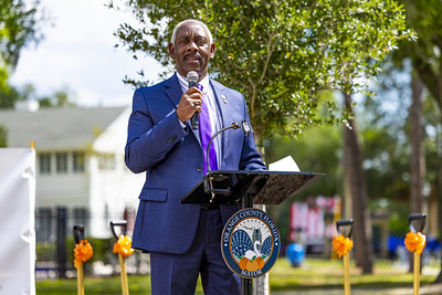 Jerry Demings at a podium