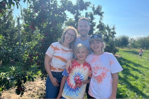 Hillary Scholten with her family