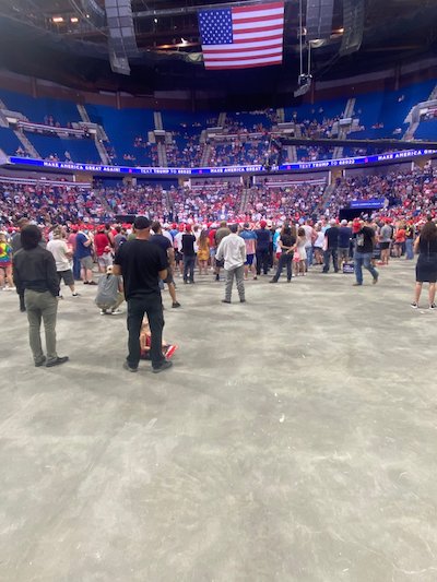 Half empty Trump rally